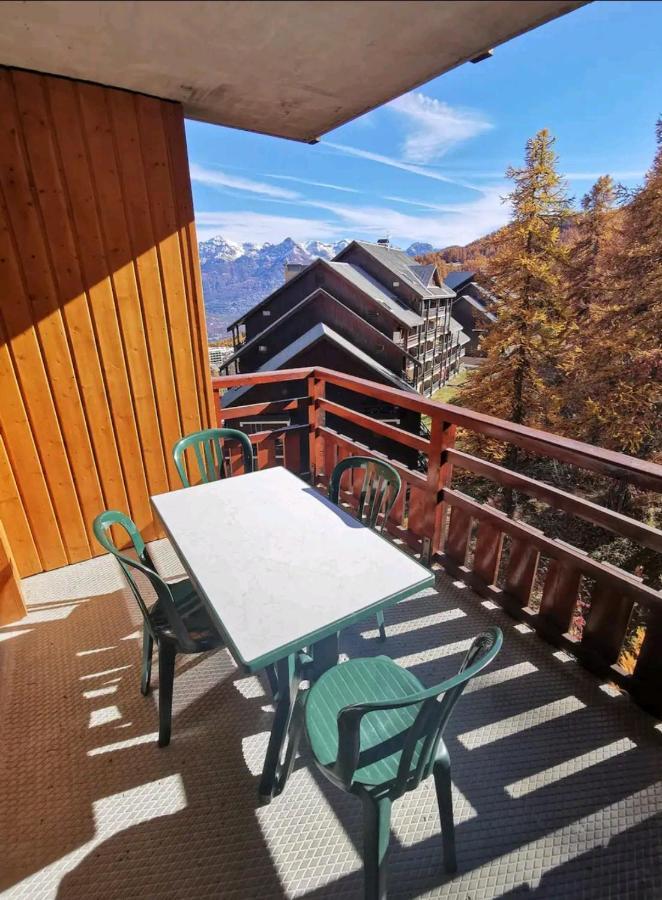 Апартаменты Le Hameau Des Ecrins Narreyroux Экстерьер фото